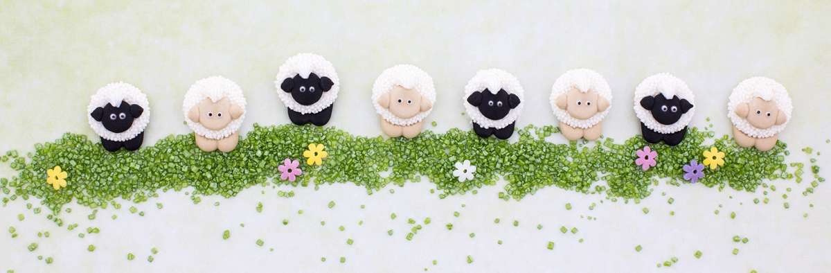 Schafe und Streudekor