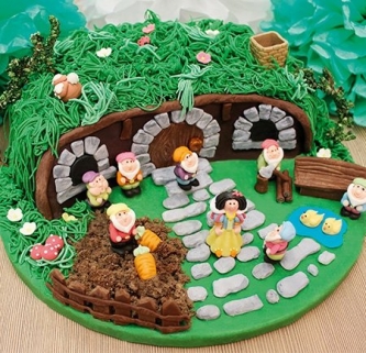 Zwergenhäuschen Motivtorte