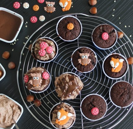 Dark Chocolate Cupcakes mit Waldtieren