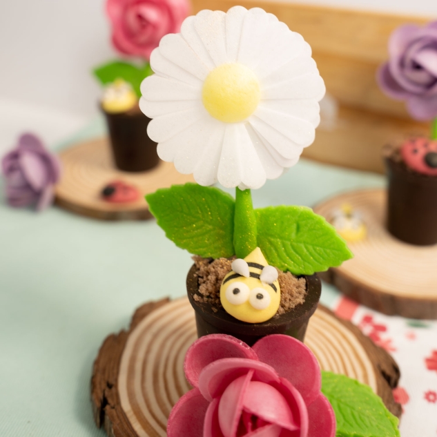 BackDecor 15 süße Bienchen aus Zucker 