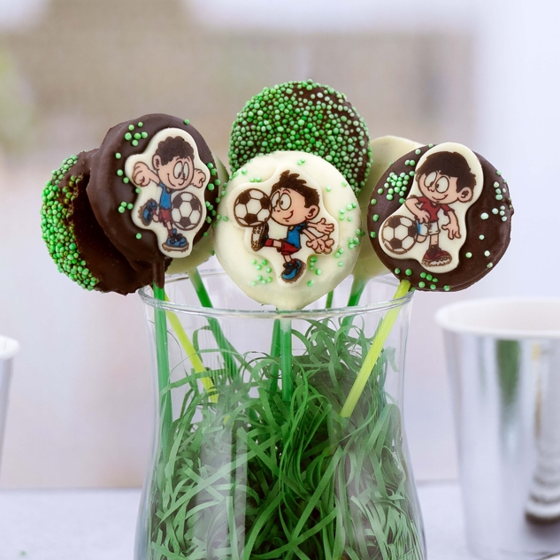 BackDecor Fußball Set 8 essbare Schoko Fußballer aus weißer Schokolade und Fußball Streusel Mix aus Zucker 