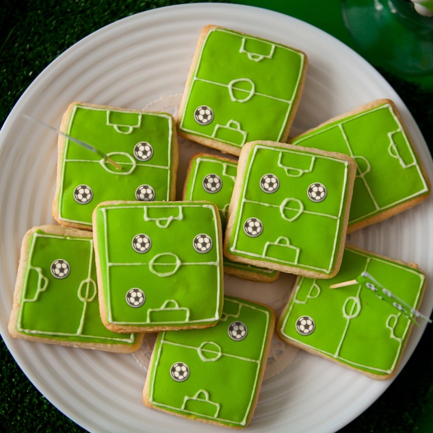 BackDecor 48 mini Fußbälle aus Zucker, VKE mit 15 Stück 