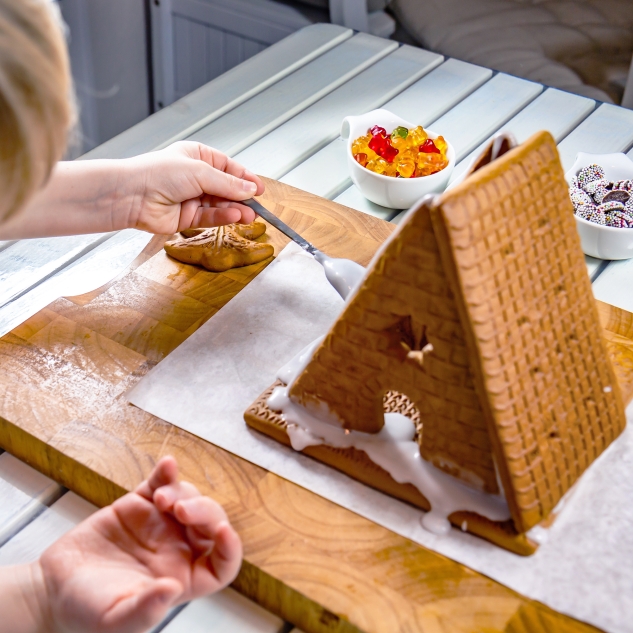 Lebkuchen Hexenhaus Set mit vielen Kleinteilen 