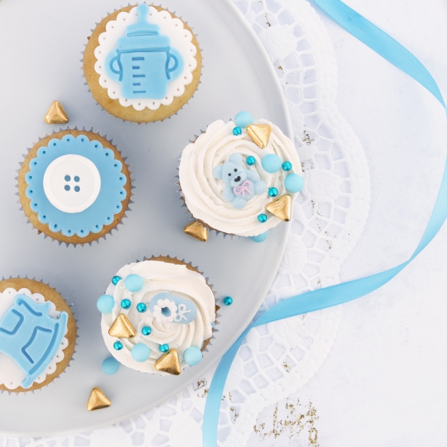 Tortendekor Taufe Tortenfigur 96 Zuckerfiguren BLAU 