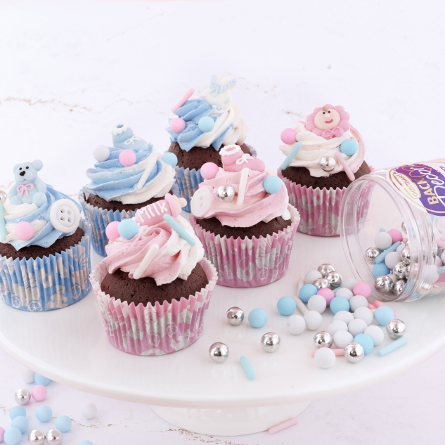 16 Zuckerfiguren für Taufe mit rosa Streudekor 